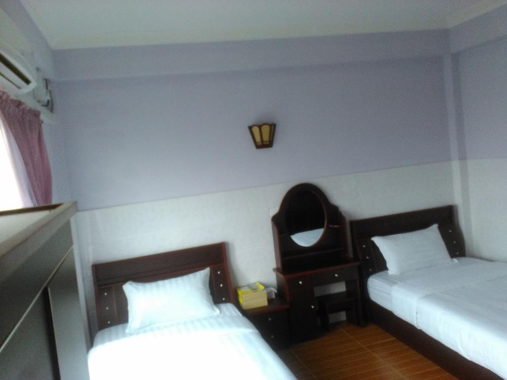 Hotel 99 Pyin Oo Lwin Extérieur photo