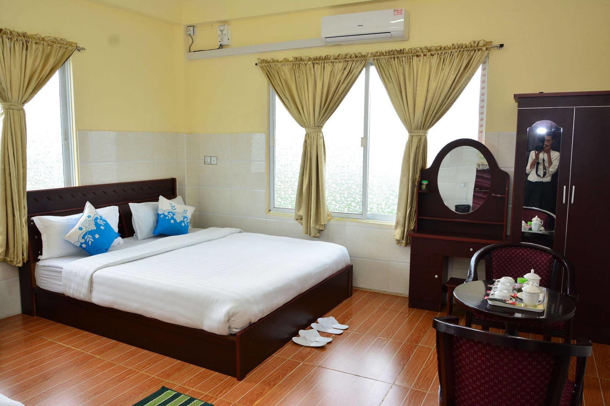 Hotel 99 Pyin Oo Lwin Extérieur photo