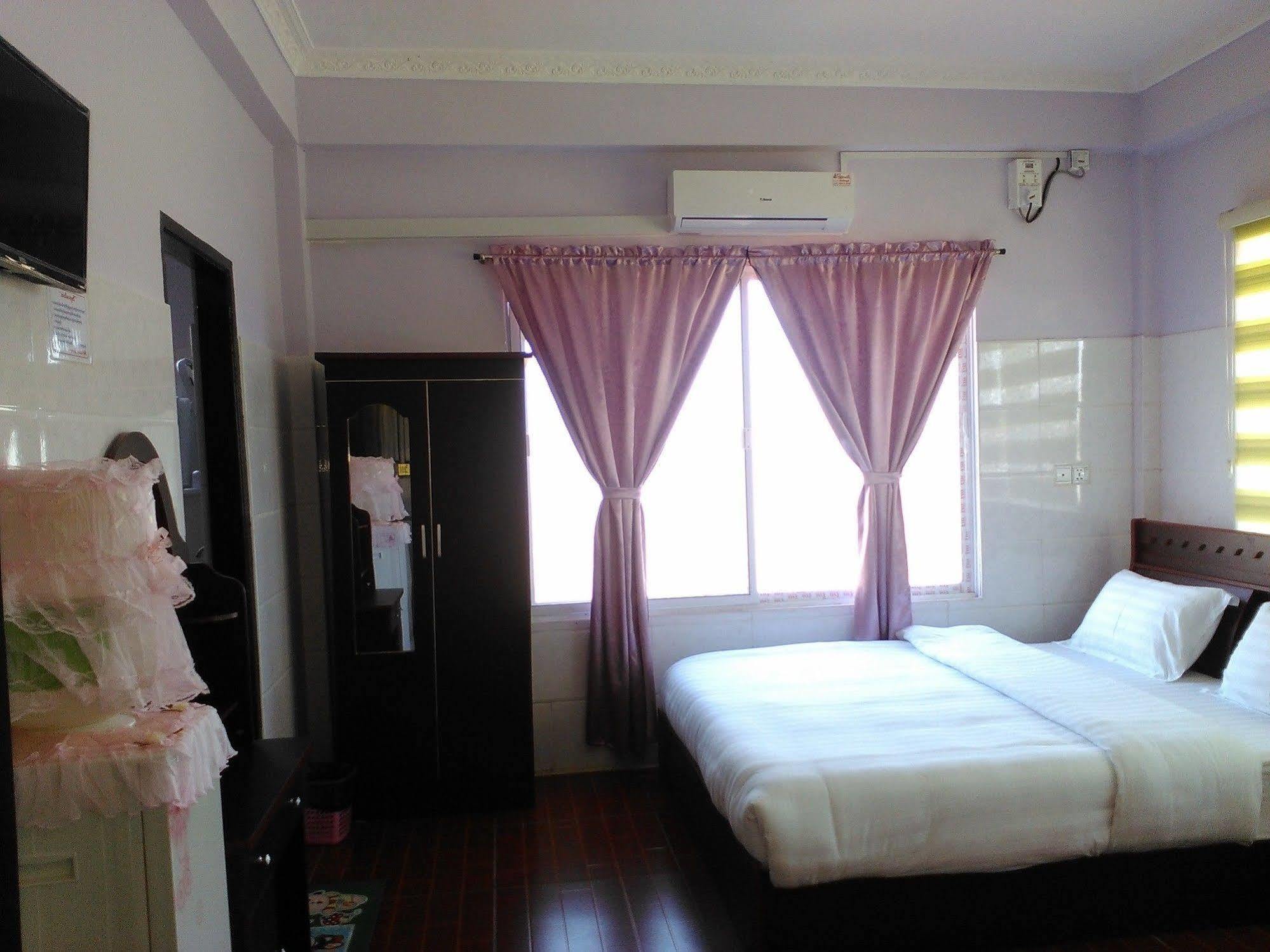 Hotel 99 Pyin Oo Lwin Extérieur photo