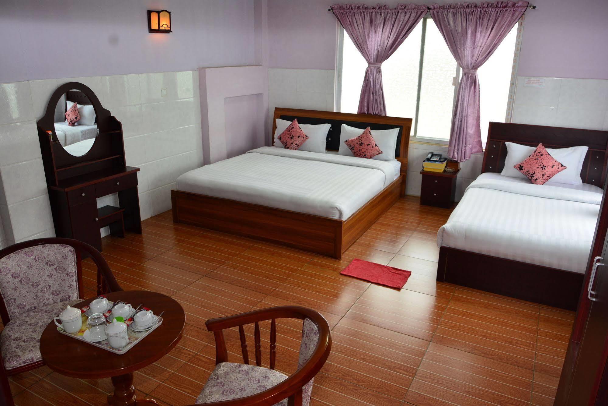 Hotel 99 Pyin Oo Lwin Extérieur photo